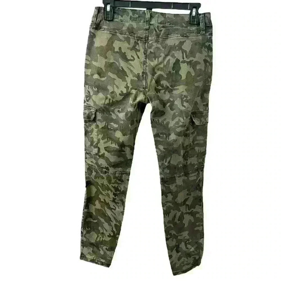 Ashley Mason Camo Cargo Pants, Size 13/31 Juniors - Picture 2 of 6